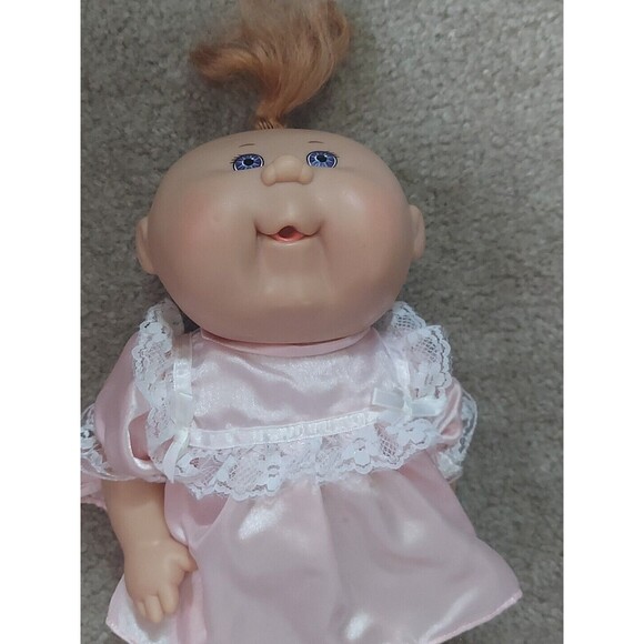 Vintage Nostalgic Cabbage Patch Doll Pink Satin Nightgown Vintage Blue Eyes 80s - Picture 6 of 9